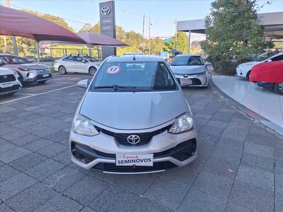 TOYOTA ETIOS 1.5 READY 16V FLEX 4P AUTOMÁTICO TOYOTA ETIOS 1.5 READY 16V FLEX 4P AUTOMÁTICO